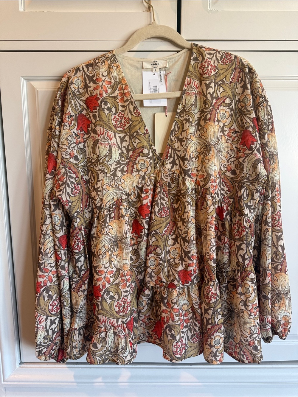 entro Multicolor Floral-Paisley V-Neck Tunic with Red Accents